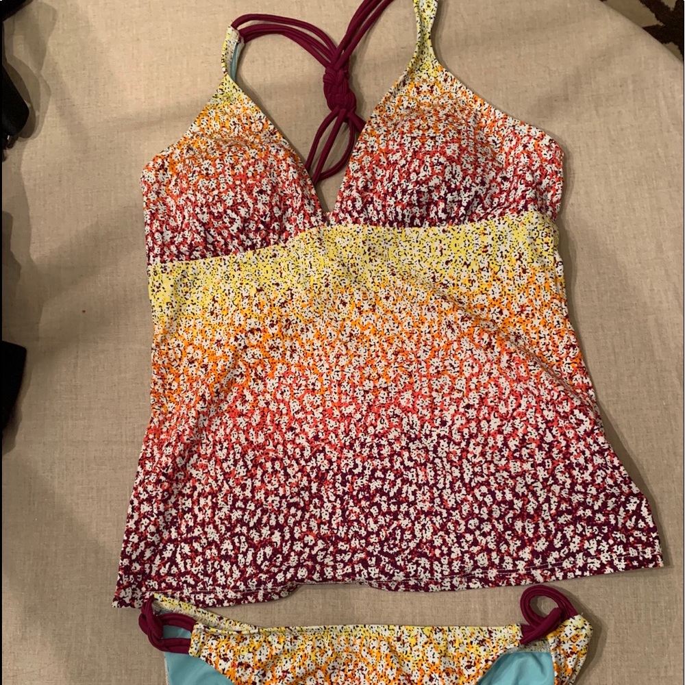 Athleta tankini, L